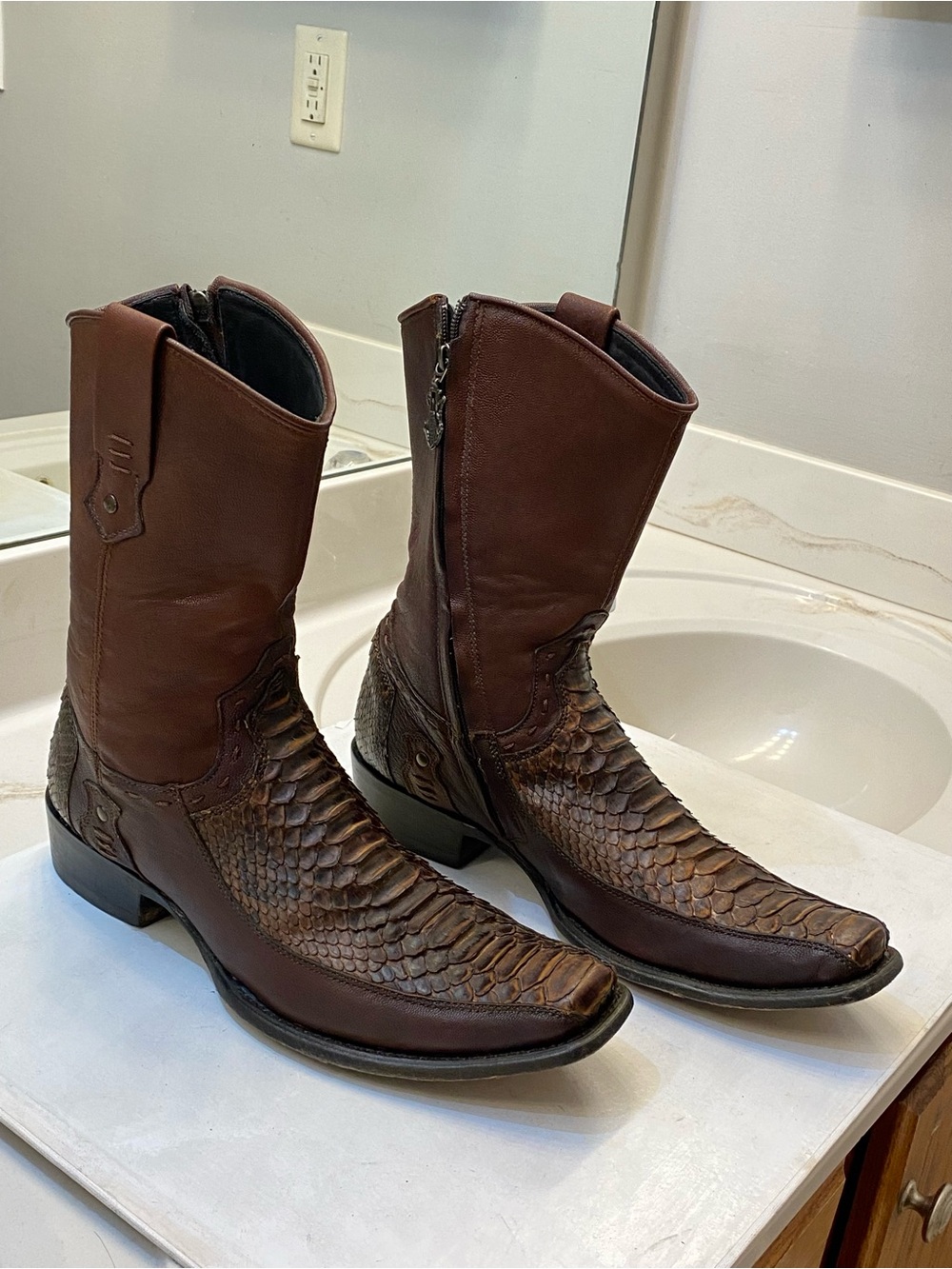 Cuadra Men’s Pythons leather print cowboy boots size 9.5 great condition clean